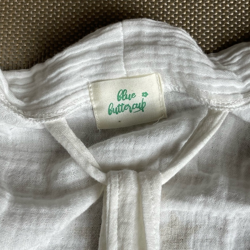 Anthropologie White Robe with Blue and Green Embroidery - Picture 4 of 5
